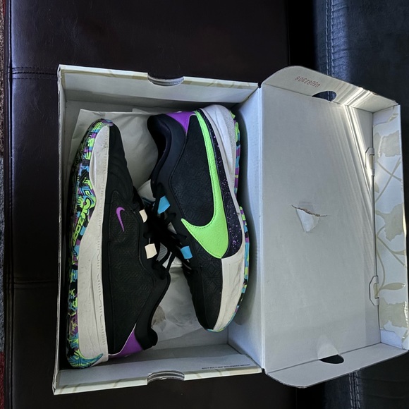 W/ BOX Men’s size 8 Nike Zoom Freak 5 - Picture 2 of 12